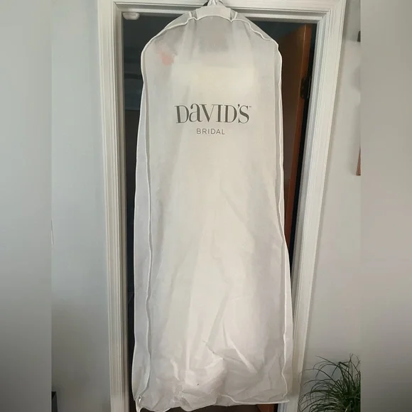 Size 12 ivory strapless wedding dress - Picture 5 of 9